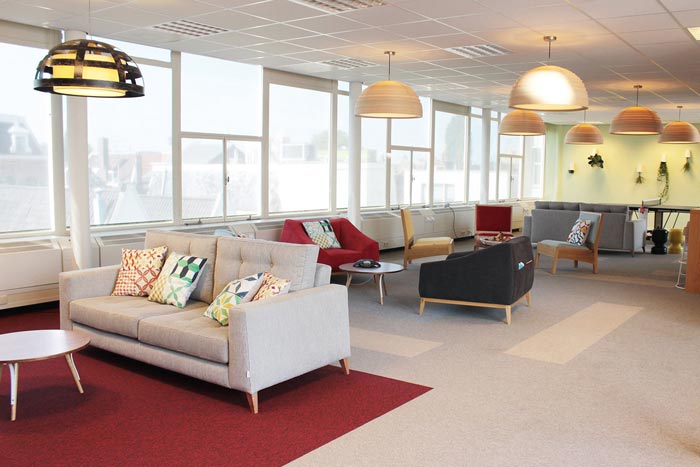 創(chuàng)新人性化辦公室休息區(qū)域裝修設(shè)計案例效果圖