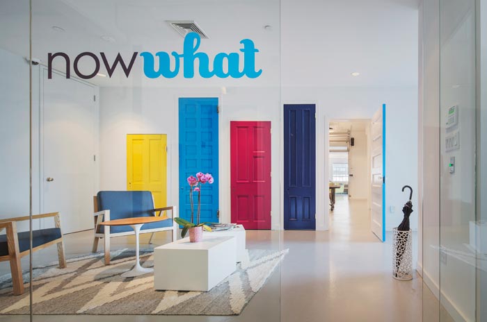 創意營銷公司辦公室接待區域裝修設計案例效果圖