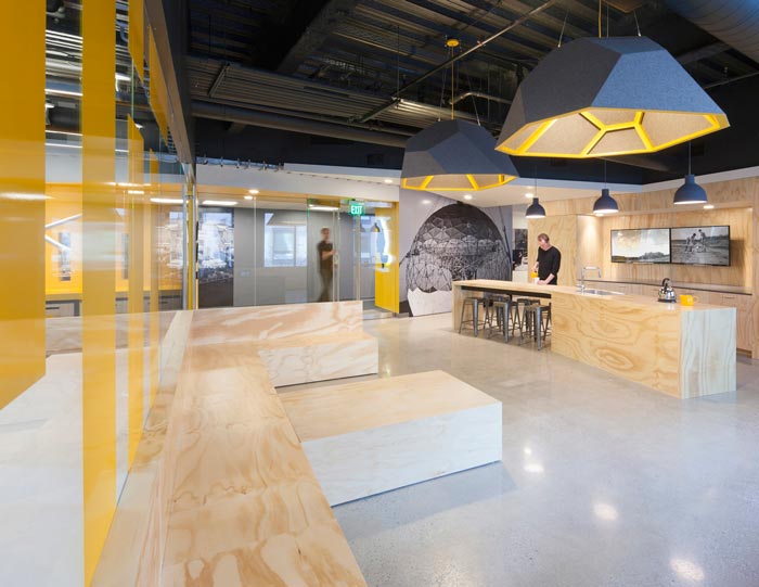 靈活創(chuàng)意辦公空間接待區(qū)域裝修設(shè)計(jì)案例效果圖