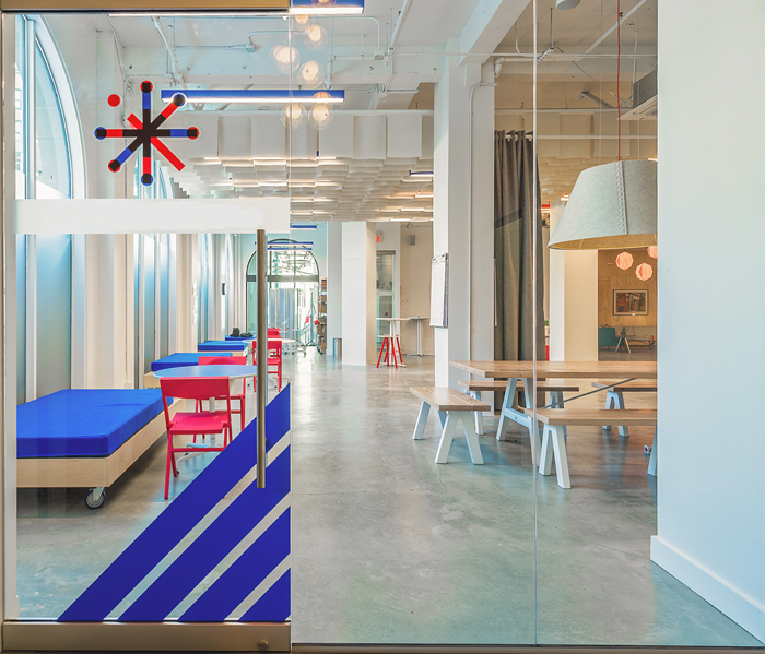 創(chuàng)意公司辦公室進門區(qū)域裝修設計案例效果圖