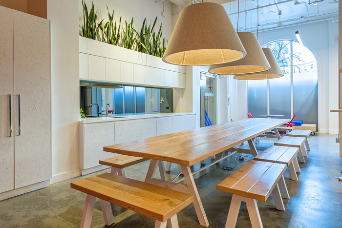 創(chuàng)意公司辦公室茶水間休息區(qū)域裝修設計案例效果圖