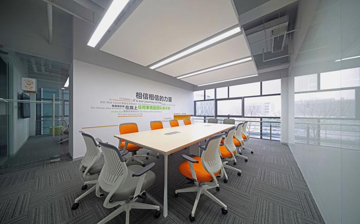 互聯網公司辦公樓會議室裝修設計效果圖