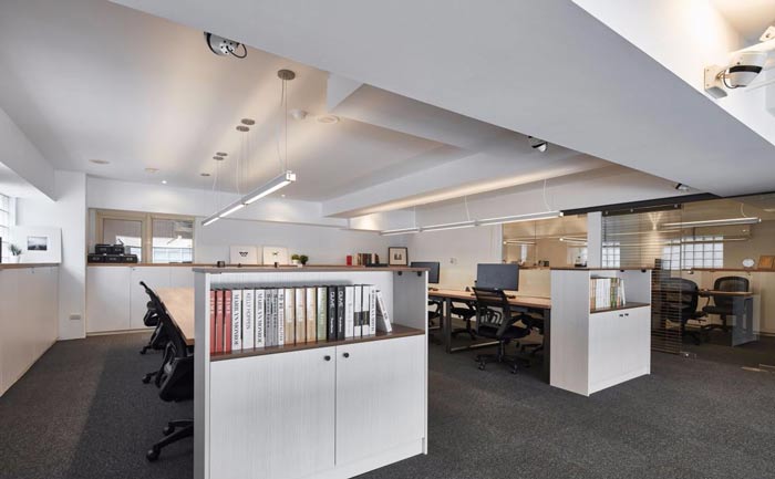 辦公室改造辦公區(qū)裝修設(shè)計案例效果圖