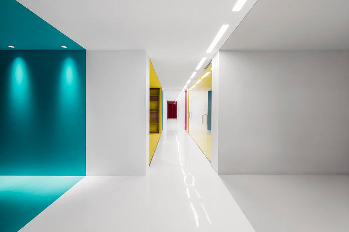 娛樂公司辦公室色彩裝修設計效果圖