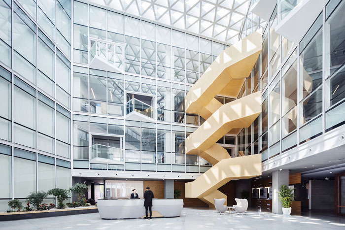 集團(tuán)總部辦公樓入口大堂設(shè)計效果圖