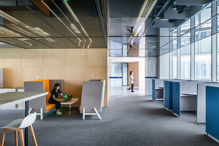 集團(tuán)總部辦公樓開敞辦公區(qū)設(shè)計效果圖