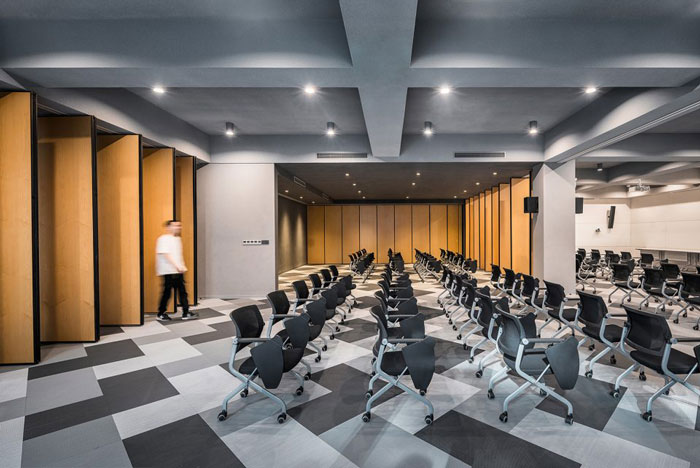 集團(tuán)總部辦公樓多功能廳設(shè)計效果圖