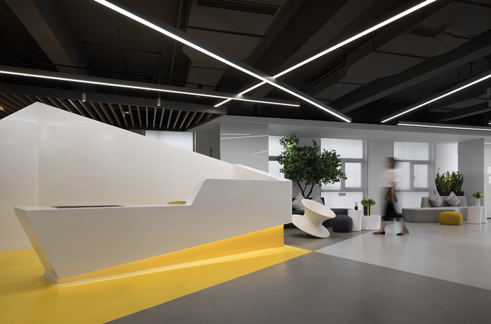 產(chǎn)業(yè)園辦公室前臺(tái)裝修設(shè)計(jì)效果圖