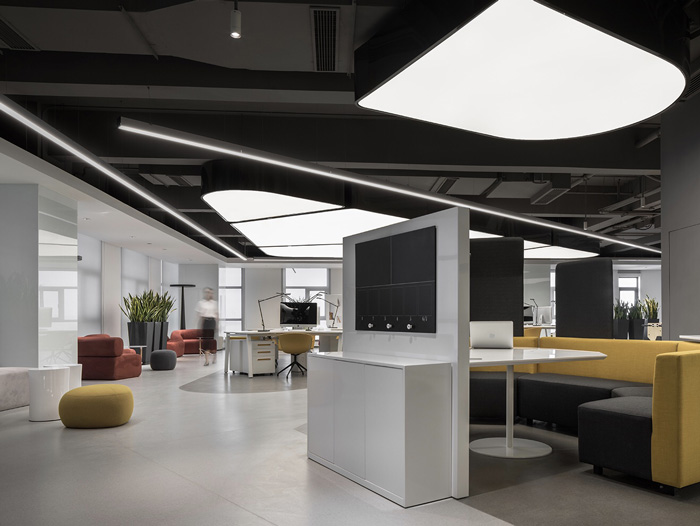 產(chǎn)業(yè)園辦公室辦公區(qū)裝修設(shè)計(jì)效果圖