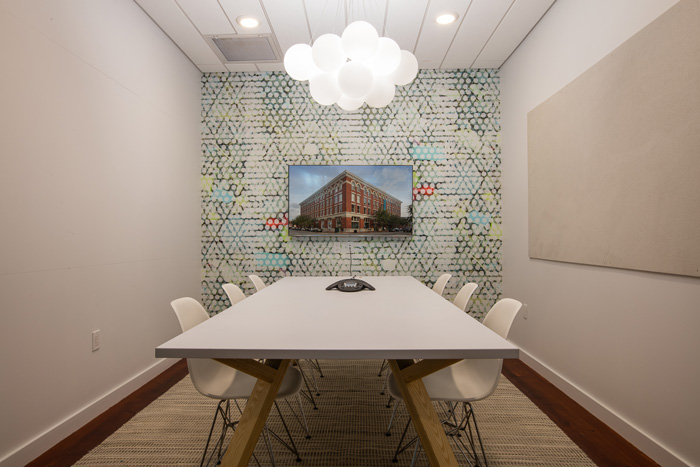 聯(lián)合辦公空間會議室裝修設計效果圖