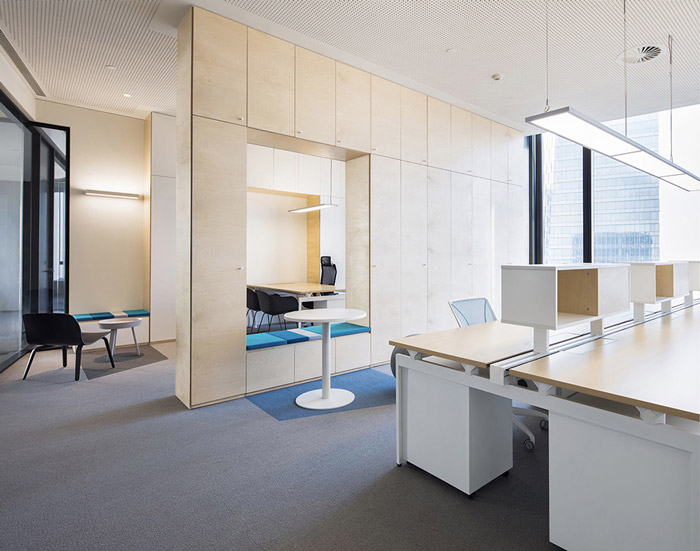 集團(tuán)辦公樓辦公區(qū)設(shè)計效果圖