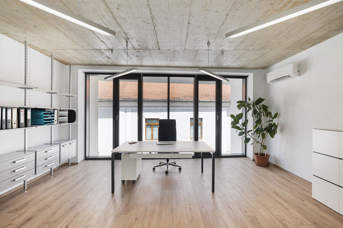 舊廠房總經(jīng)理辦公室裝修設(shè)計(jì)效果圖