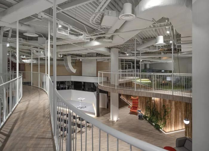 二（2）層辦公室空中橋梁設(shè)計(jì)方案